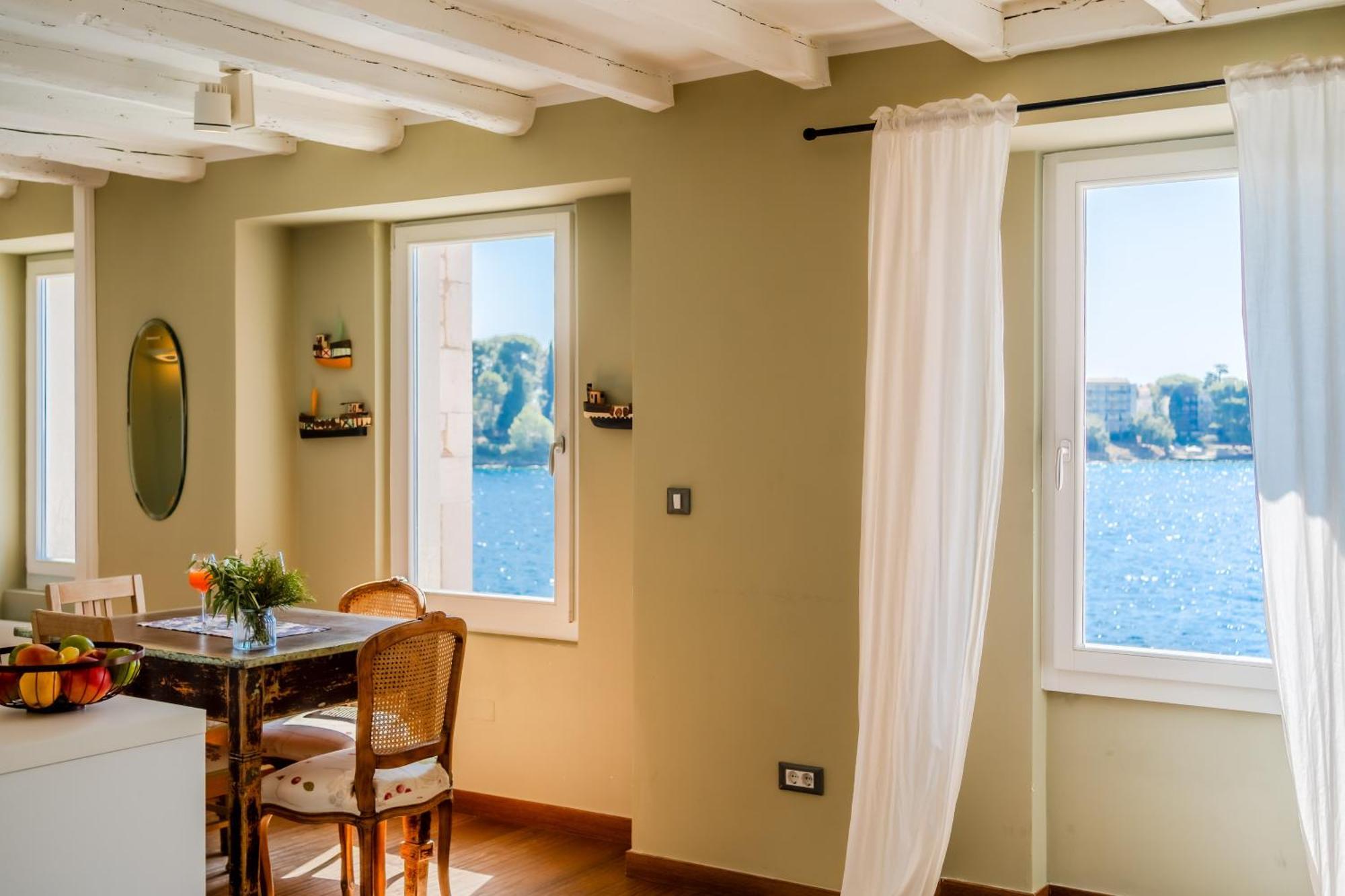Apartment Mediterraneo Rovinj Zewnętrze zdjęcie